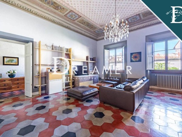 appartamento in vendita a Firenze in zona Centro Santa Croce
