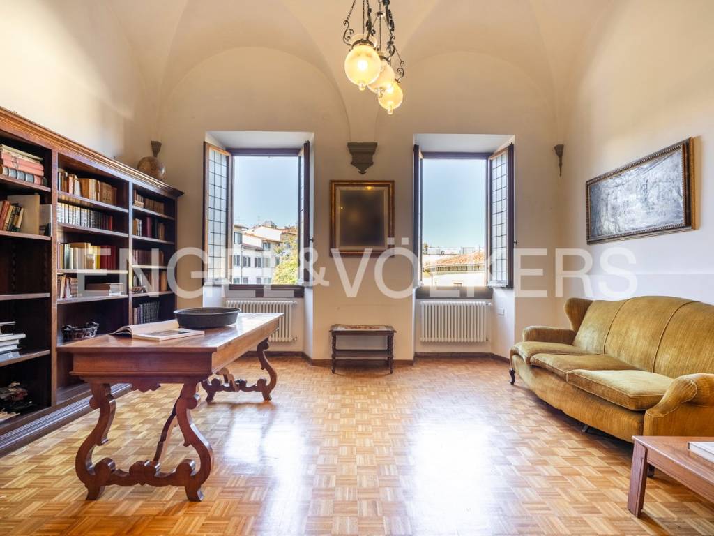 appartamento in vendita a Firenze in zona Centro Santa Maria Novella