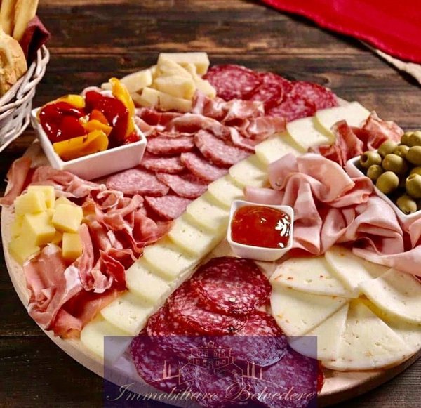 negozio in vendita a Firenze in zona Campo di Marte