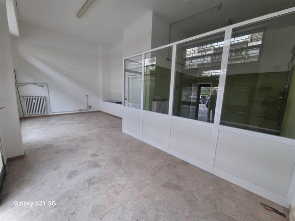 negozio in vendita a Firenze in zona Careggi