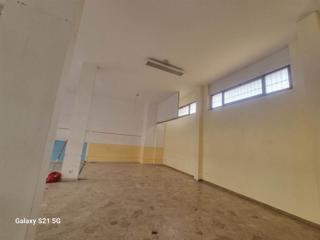 negozio in vendita a Firenze in zona Careggi