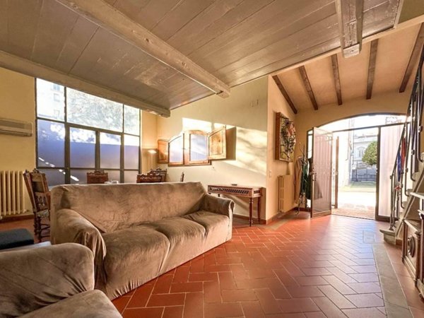 casa indipendente in vendita a Firenze in zona Statuto