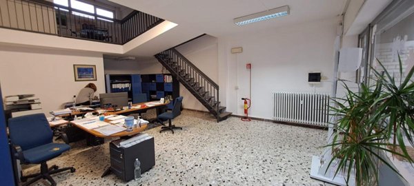 negozio in vendita a Firenze in zona Careggi