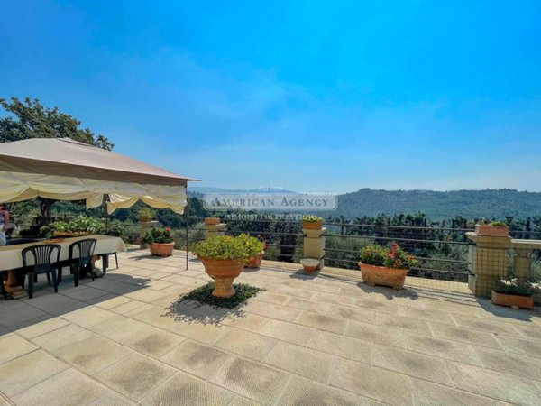appartamento in vendita a Firenze in zona Serpiolle