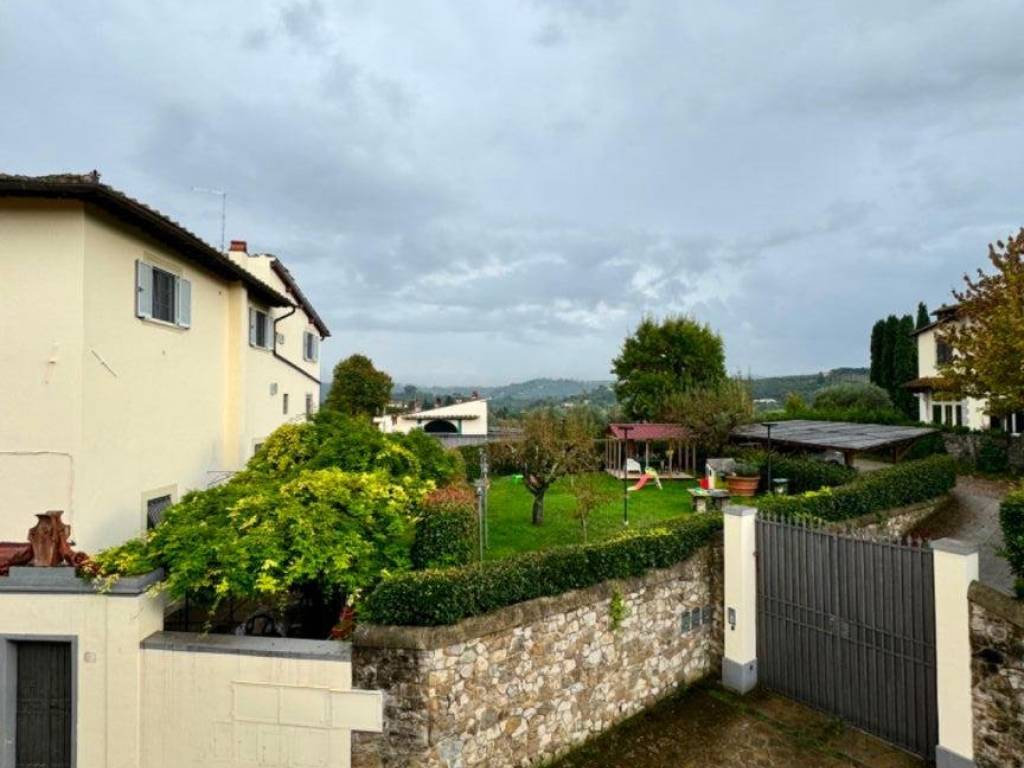 casa indipendente in vendita a Firenze in zona Porta Romana