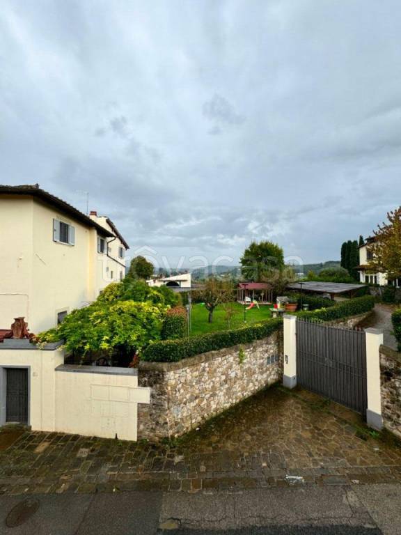 casa indipendente in vendita a Firenze in zona Porta Romana