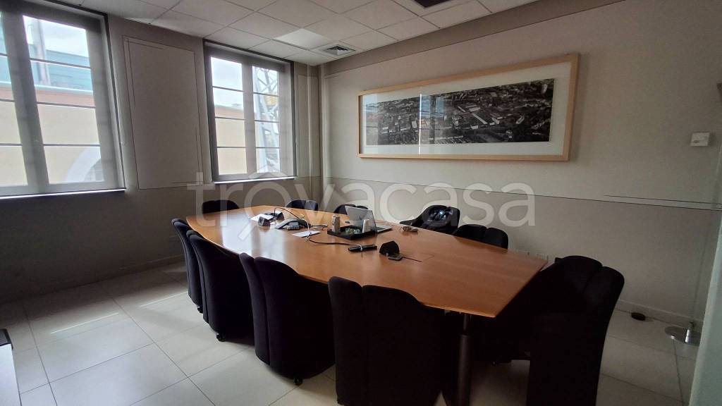 ufficio in vendita a Firenze in zona Novoli