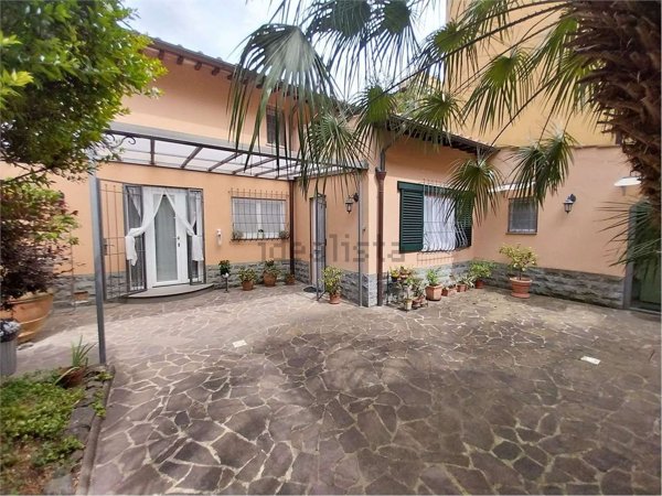 appartamento in vendita a Firenze in zona Statuto