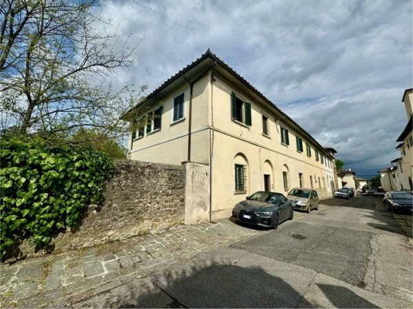 appartamento in vendita a Firenze in zona Bellosguardo