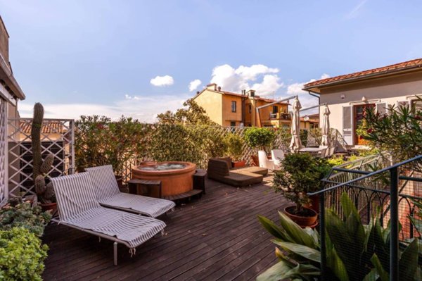appartamento in vendita a Firenze in zona Centro Santa Maria Novella