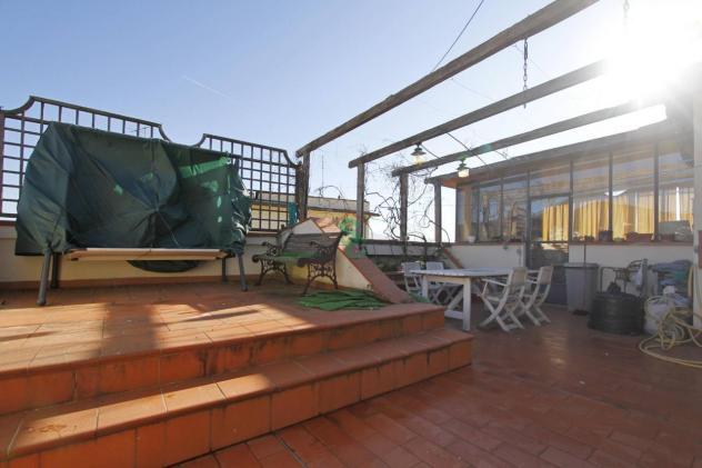 appartamento in vendita a Firenze in zona Settignano