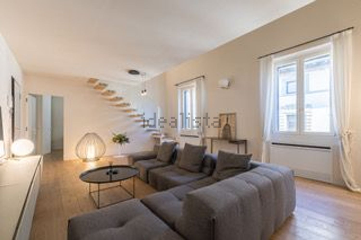 appartamento in vendita a Firenze in zona Centro Santa Maria Novella