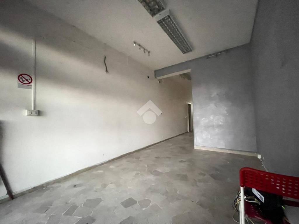 negozio in vendita a Firenze in zona Cintoia