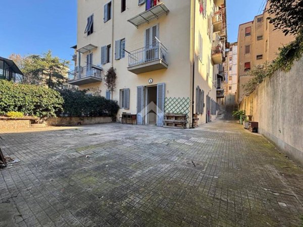 appartamento in vendita a Firenze in zona Statuto