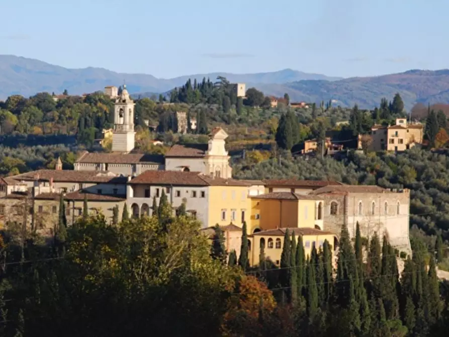 negozio in vendita a Firenze in zona Certosa