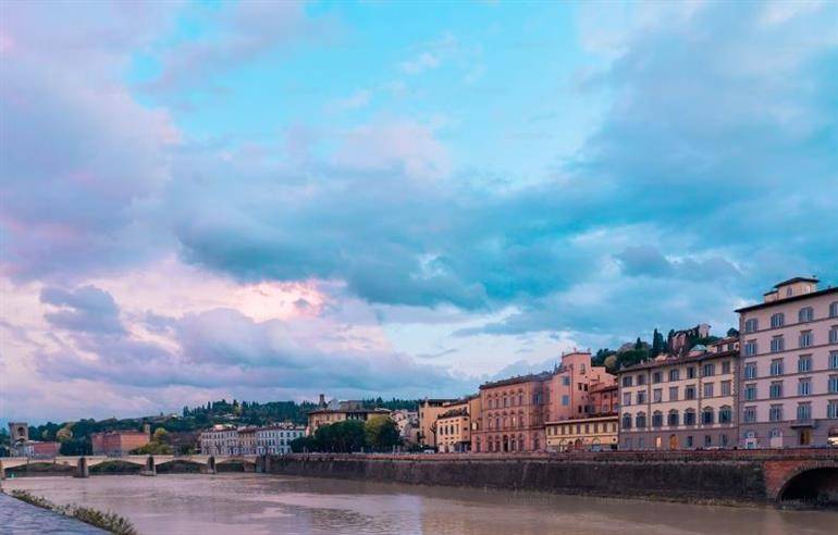 intera palazzina in vendita a Firenze in zona Campo di Marte