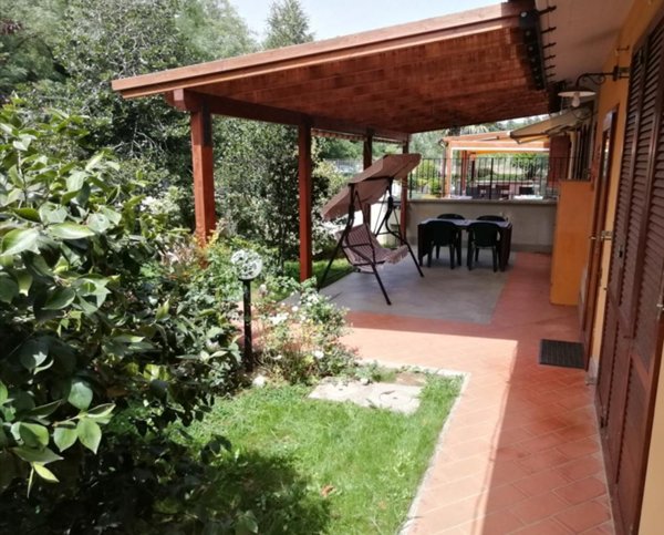 casa indipendente in vendita a Firenze