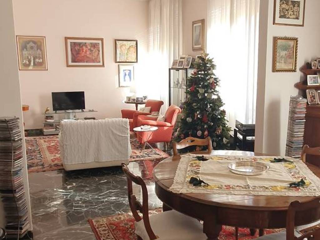 appartamento in vendita a Firenze in zona Campo di Marte