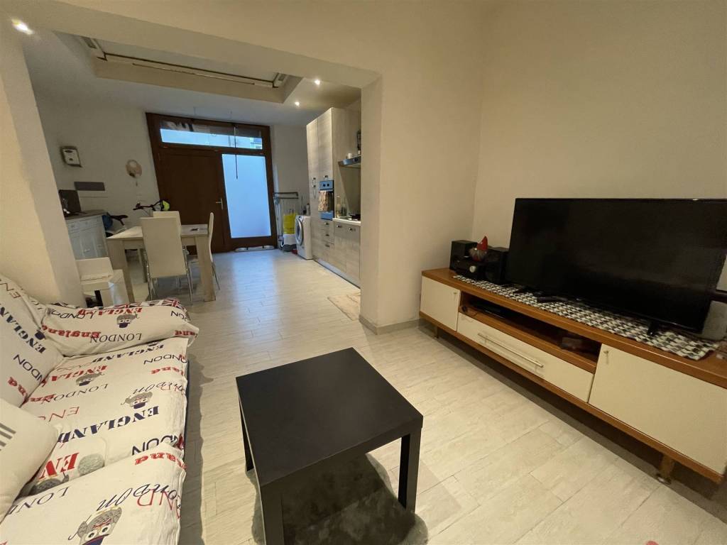 negozio in vendita a Firenze in zona Bellariva