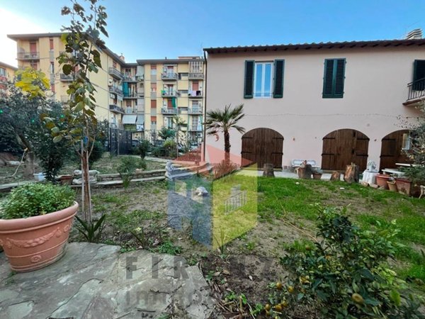 casa indipendente in vendita a Firenze in zona Isolotto