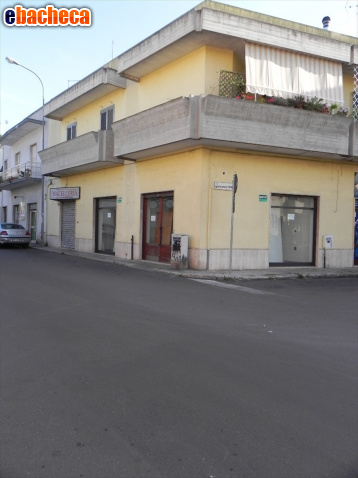 locale commerciale in vendita a Firenze