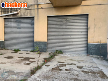 locale commerciale in vendita a Firenze