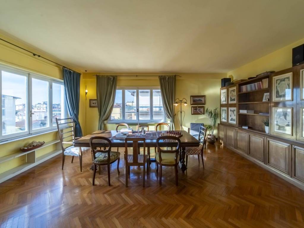appartamento in vendita a Firenze in zona Campo di Marte