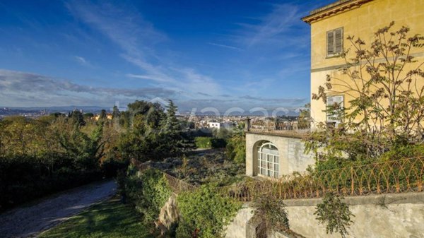 casa indipendente in vendita a Firenze in zona Campo di Marte