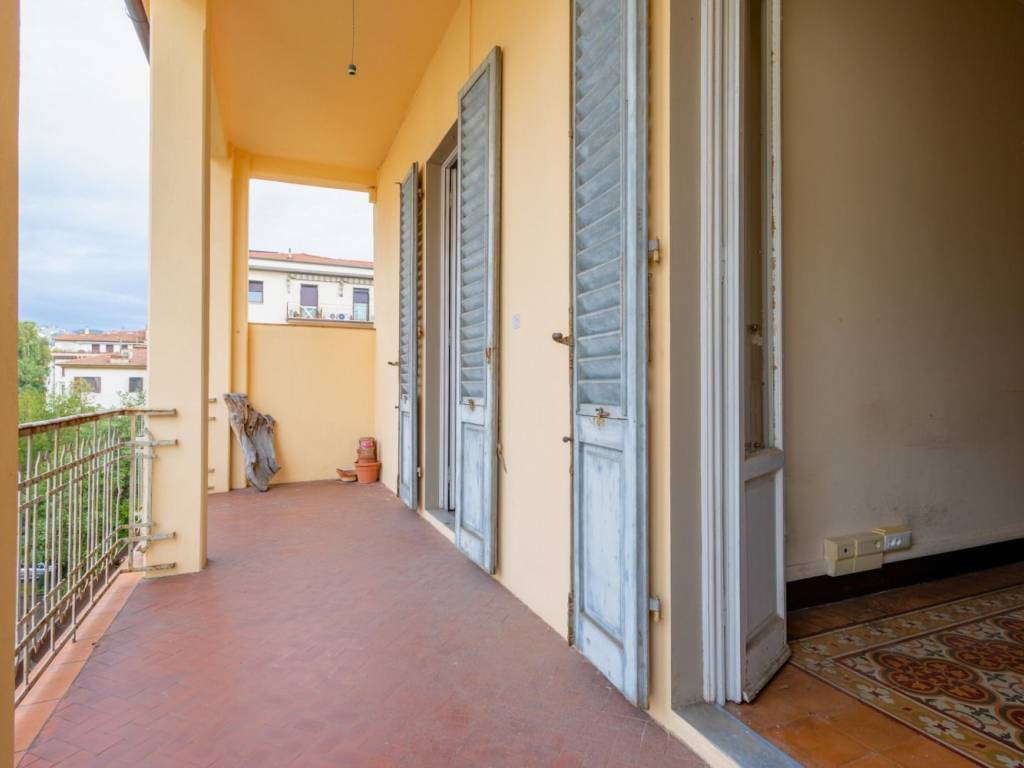 appartamento in vendita a Firenze in zona Campo di Marte