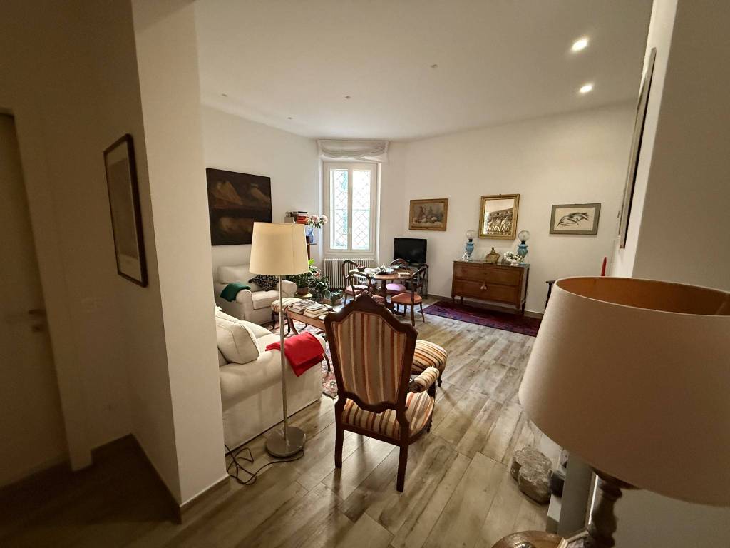 appartamento in vendita a Firenze in zona Campo di Marte