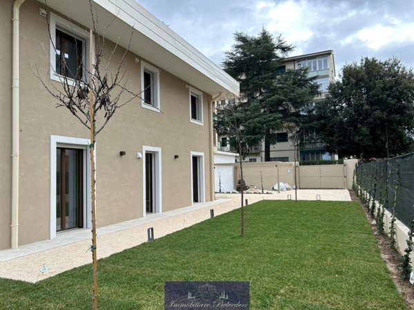 casa indipendente in vendita a Firenze in zona Gavinana