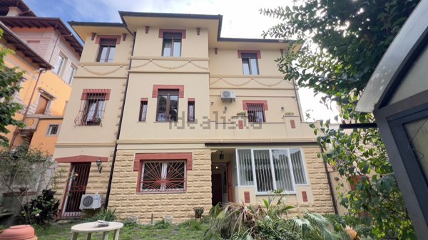 casa indipendente in vendita a Firenze in zona Le Cure