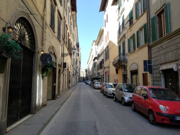 negozio in vendita a Firenze in zona Centro Santa Croce