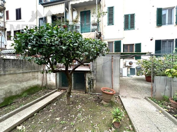 appartamento in vendita a Firenze in zona Statuto