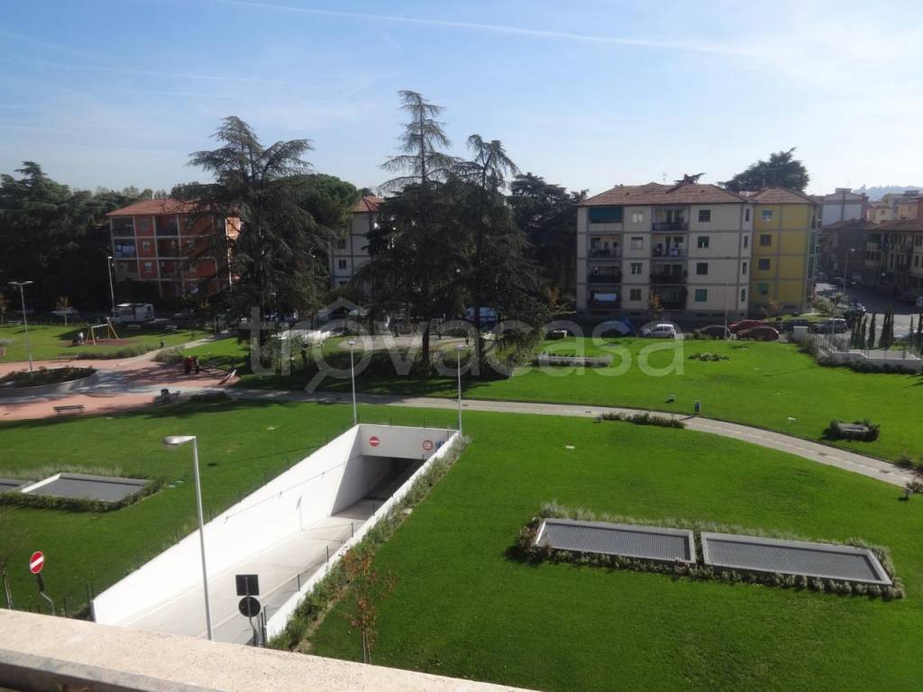casa indipendente in vendita a Firenze in zona Isolotto