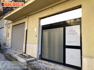 locale commerciale in vendita a Firenze