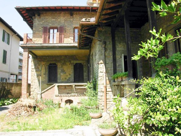 casa indipendente in vendita a Firenze in zona Careggi