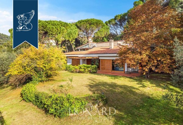 casa indipendente in vendita a Firenze in zona Settignano