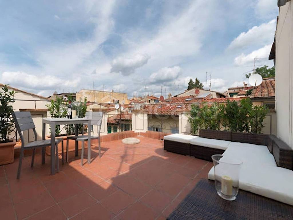 appartamento in vendita a Firenze in zona Centro Santa Maria Novella