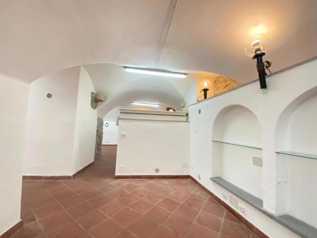 negozio in vendita a Firenze in zona Centro San Frediano