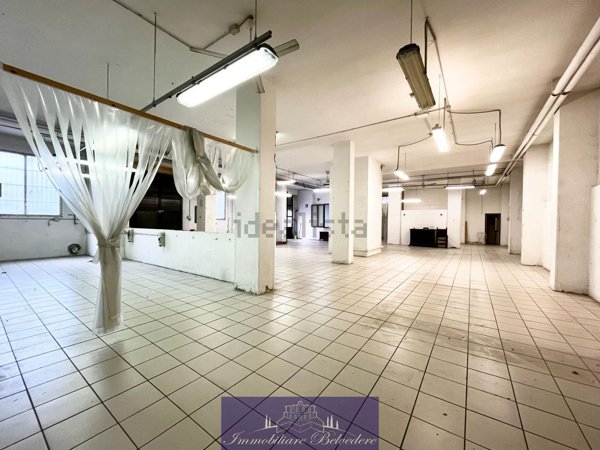 locale di sgombero in vendita a Firenze in zona Novoli
