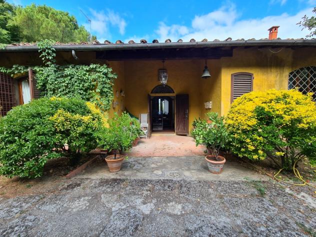 casa indipendente in vendita a Firenze in zona Settignano