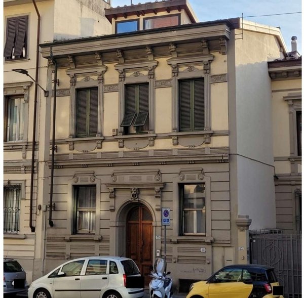 casa indipendente in vendita a Firenze