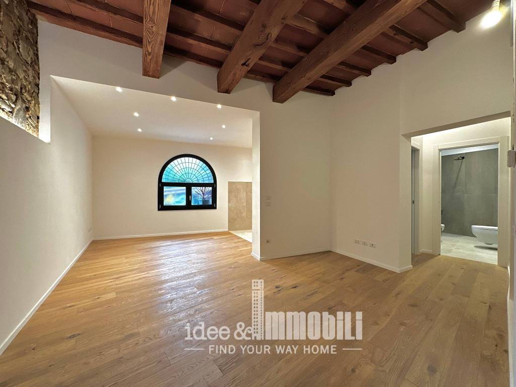 appartamento in vendita a Firenze in zona Galluzzo