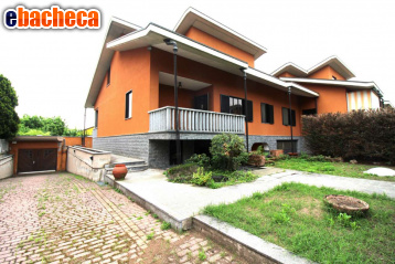 casa indipendente in vendita a Firenze