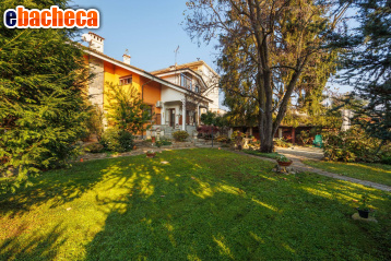 casa indipendente in vendita a Firenze