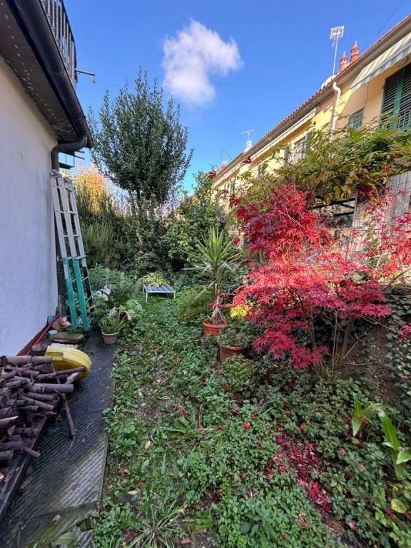 casa indipendente in vendita a Firenze in zona Le Cure