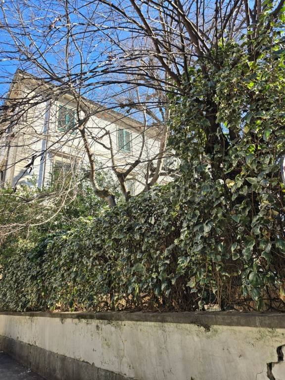 appartamento in vendita a Firenze in zona Campo di Marte