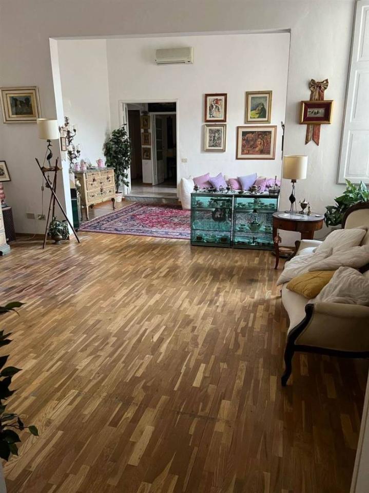 appartamento in vendita a Firenze in zona Centro Santa Croce