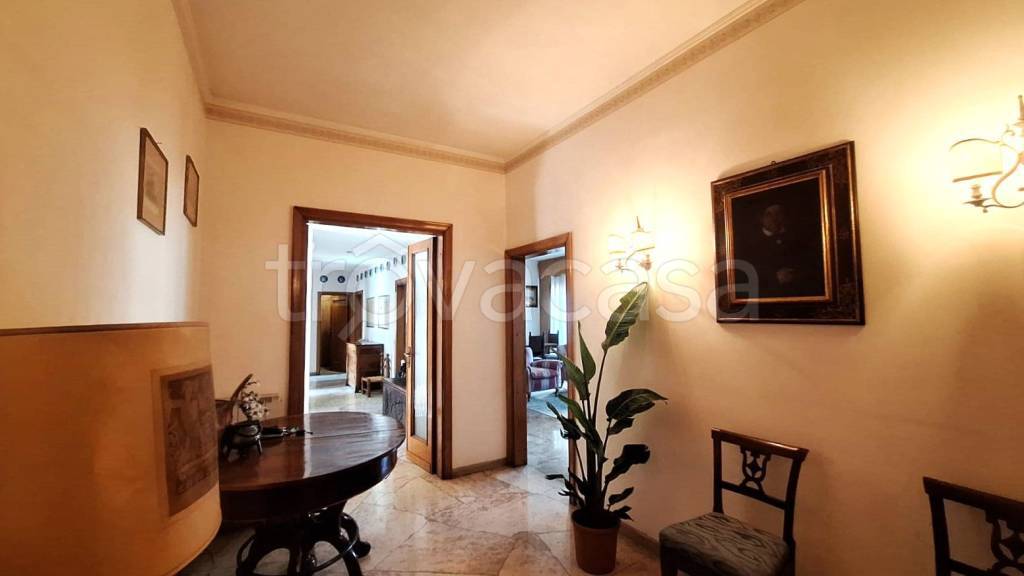 appartamento in vendita a Firenze in zona Statuto